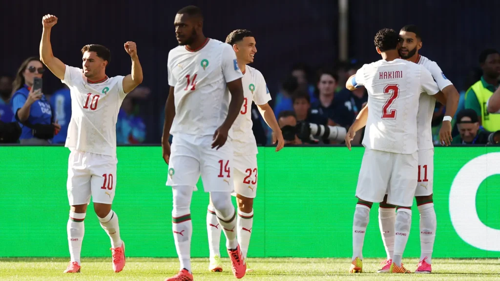 منتخب المغرب يحتفل بالفوز على اسكتلندا في كأس العالم 2026